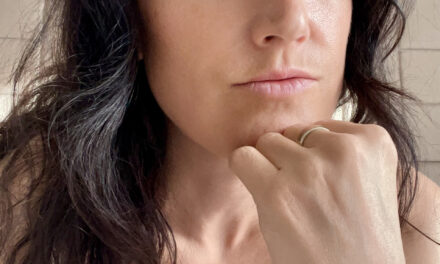 Some sexy session photos – face-sitting, human furniture and 100 stroke caning.